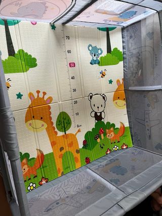 Parque infantil seguro y espacioso