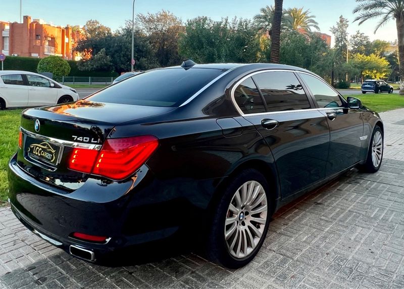 BMW Serie 7 740Li lujo máximo - foto 1