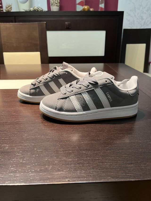 Adidas Campus 00s grises Talla 33