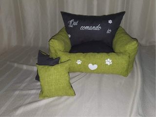 Cucce e divanetti per cani/gatti