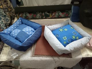 Cucce e divanetti per cani/gatti