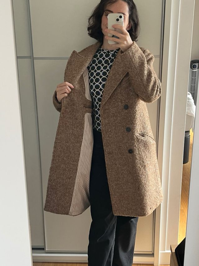 Abrigo largo marrón Zara