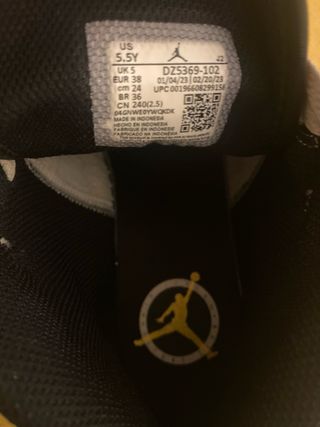 Jordan 1 Mid Talla 38 Beige/Marrón