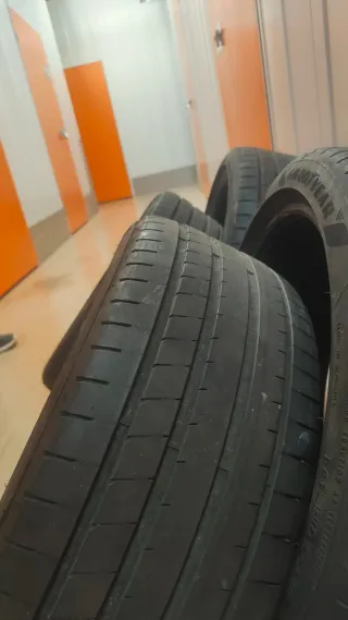 Neumáticos 215/40/r17