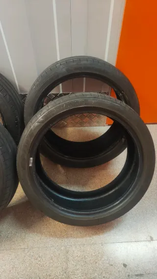 Neumáticos 215/40/r17