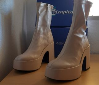 Botas Calzapies Talla 39 Beige
