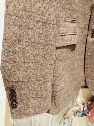 Americana de cuadros marrón