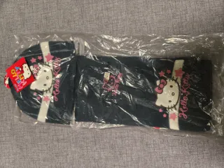 Gorro y bufanda Hello Kitty azul y rosa