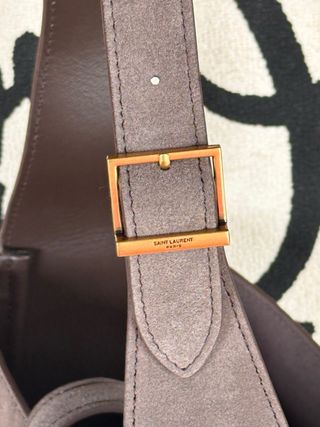 Bolso de hombro YSL gris en ante