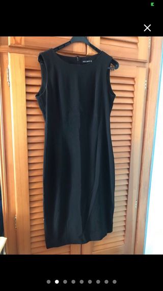 Vestido negro sin mangas