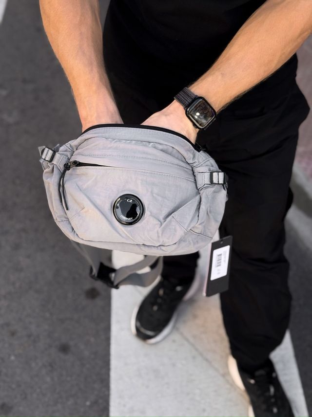 Riñonera de C.P. Company color Gris