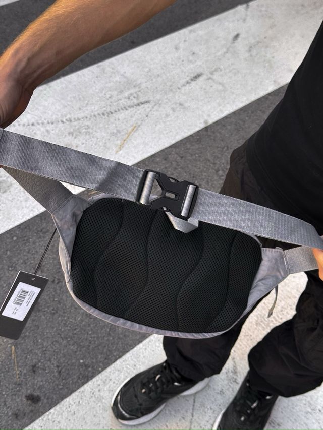 Riñonera de C.P. Company color Gris