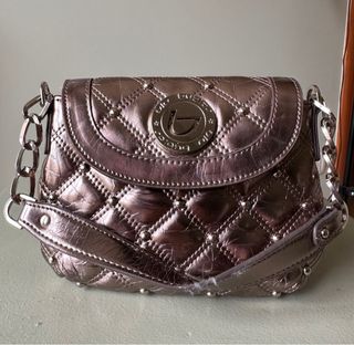 Pochette Byblos metallizzata
