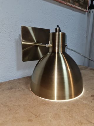 Applique da parete in stile industriale