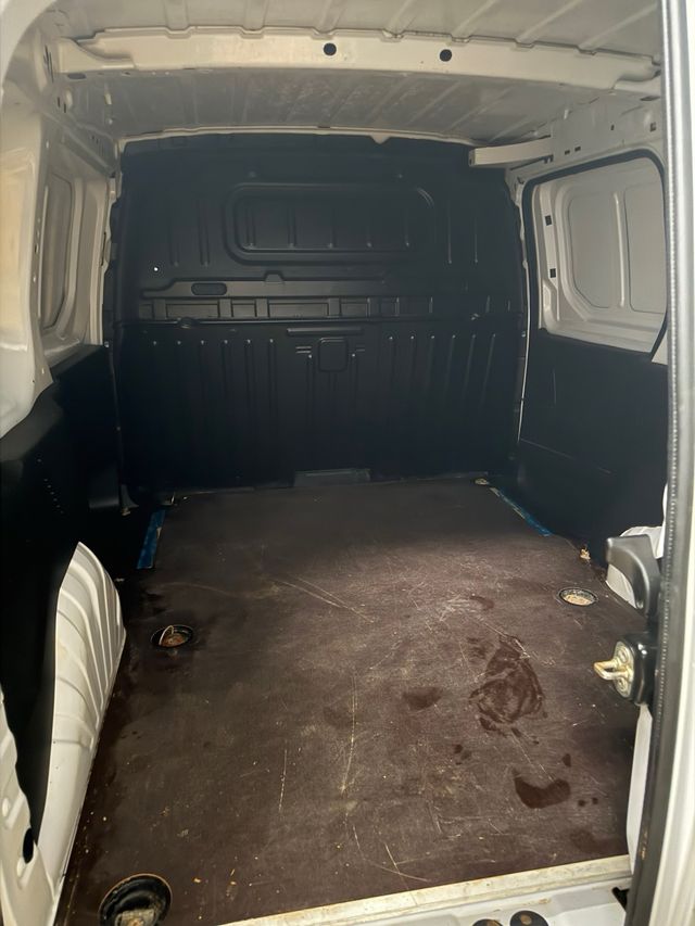 Toyota Proace City 2024 Dana reparar