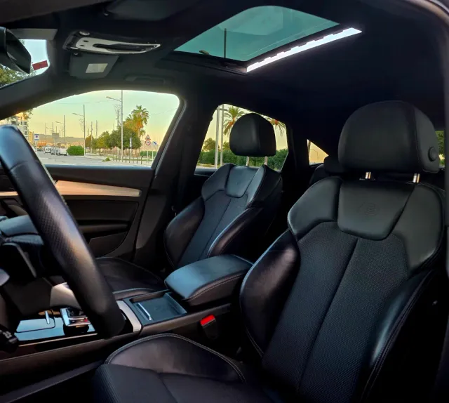 Audi Q5 Sportback 2021 40TDI 204cv  " BLACK LINE "