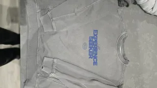 Sudadera gris Experience Seeker