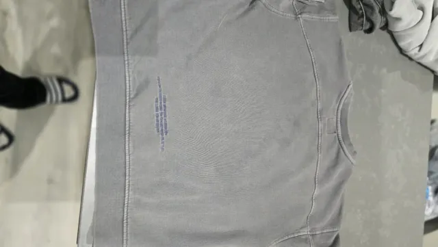 Sudadera gris Experience Seeker