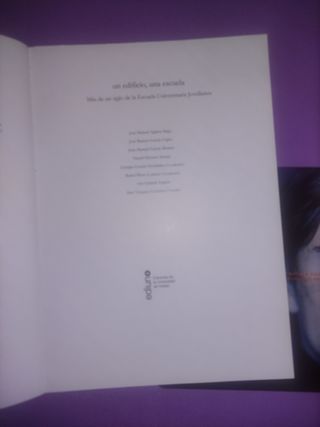 Libro Una Escuela, Un Edificio