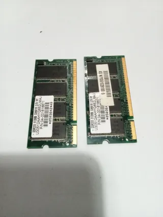 2x DDR333 512MB 32MX16 2.5V HY Módulos RAM