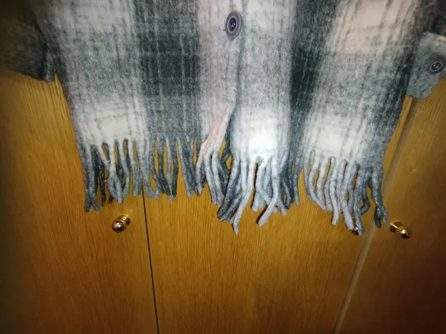 Abrigo Monisqui cuadros flecos Talla Única