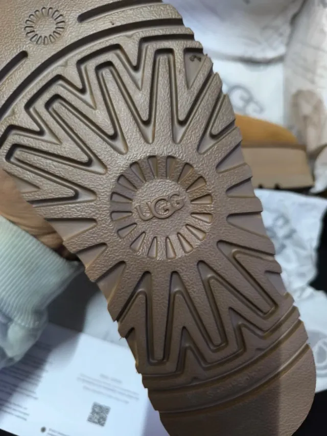 Botitas UGG Beige/Marrón