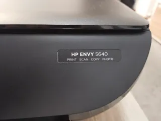 Stampante HP ENVY 5640 poco usata