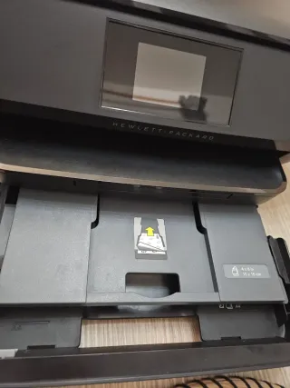 Stampante HP ENVY 5640 poco usata