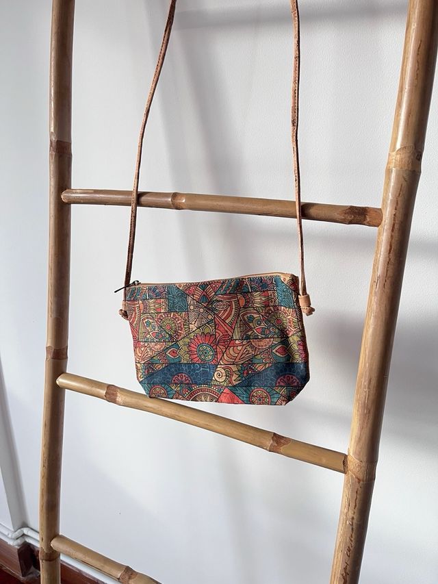 Bolso de corcho estampado sin estrenar