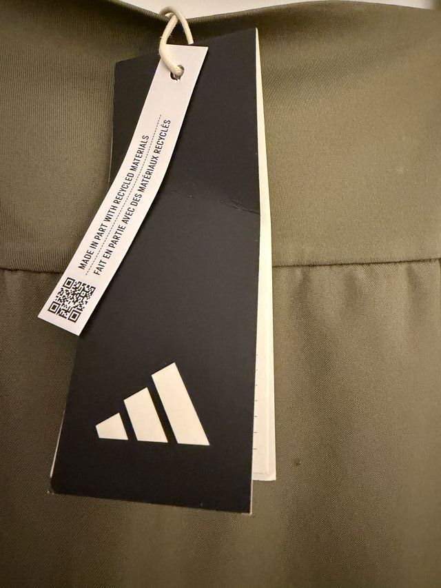 Saia NOVA Adidas Golf verde com babados Tamanho S