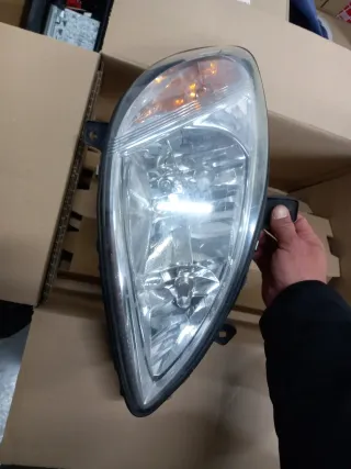 Faro delantero Mercedes Viano