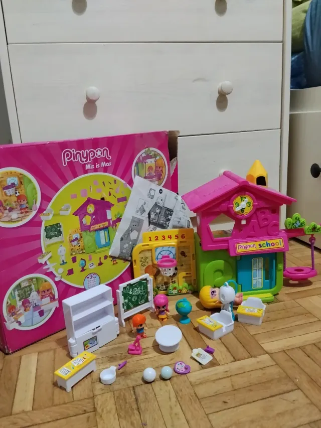 Pinypon Mix is Max Escuela
