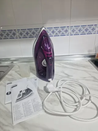 Plancha Philips Morada