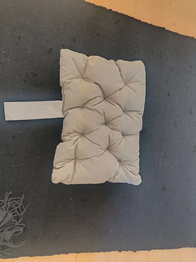 2 Cuscini schienale grigi Ikea