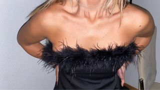 Vestido negro con plumas Talla S