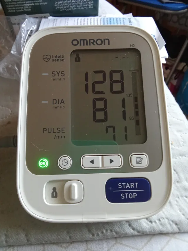 Tensiómetro Omron M3 Intellisense