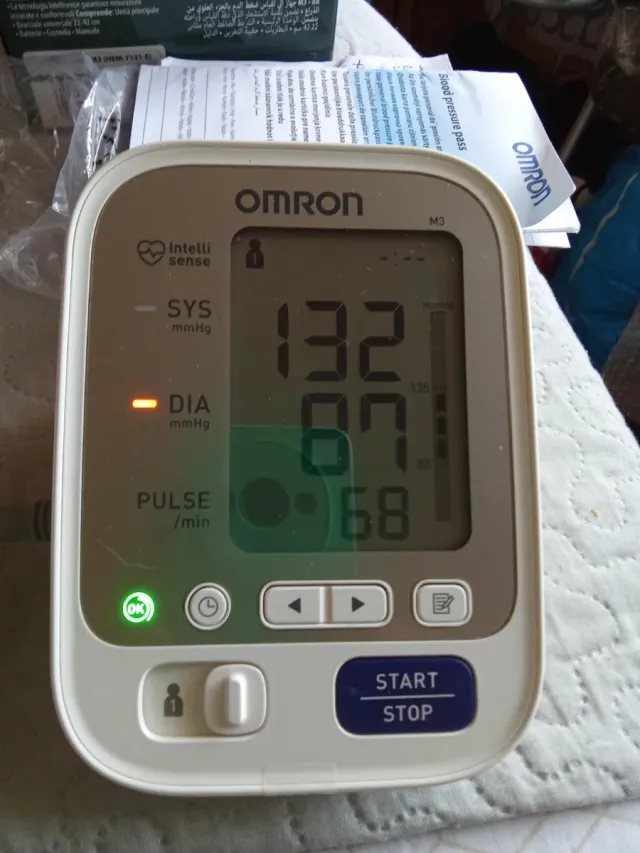 Tensiómetro Omron M3 Intellisense