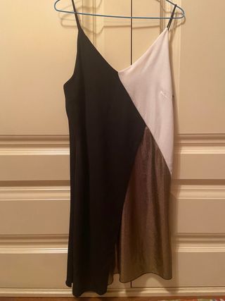 Vestido tricolor negro, blanco y dorado