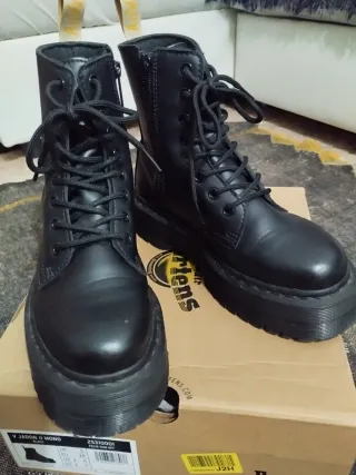 OFERTA!Dr Martens JadonII Mono,Sinclair blancas 38