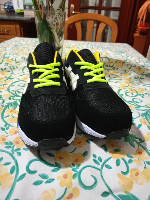 Sneakers di sicurezza