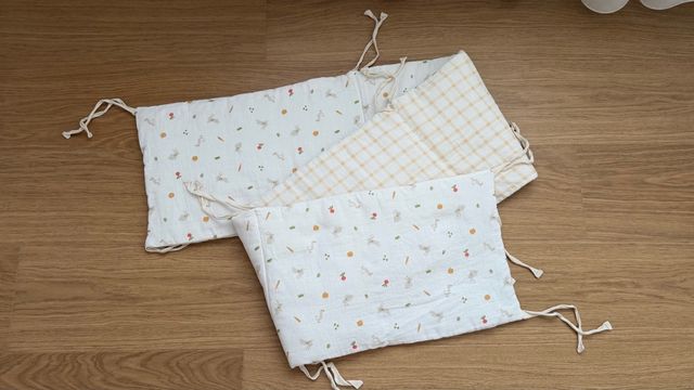 Protector cuna, sábanas y cambiador a juego