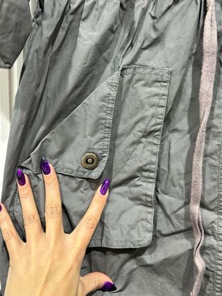 Gabardina Amichi Gris Talla L impecable