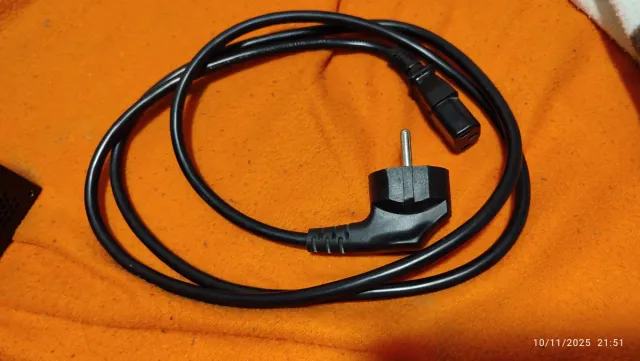 Fuente  NOX URANO VX 650W