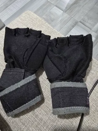 Guantes Everlast Evergel Negros y Grises