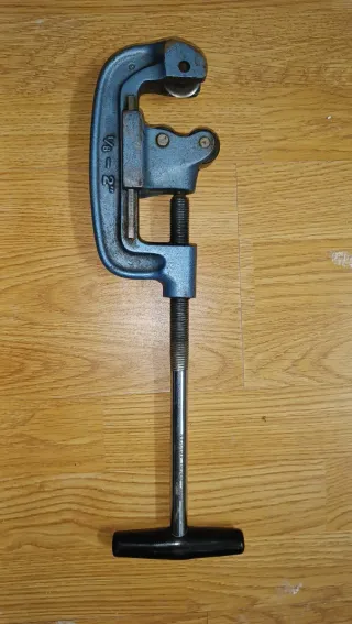 Cortador de Tubo Profesional 1/8-2"