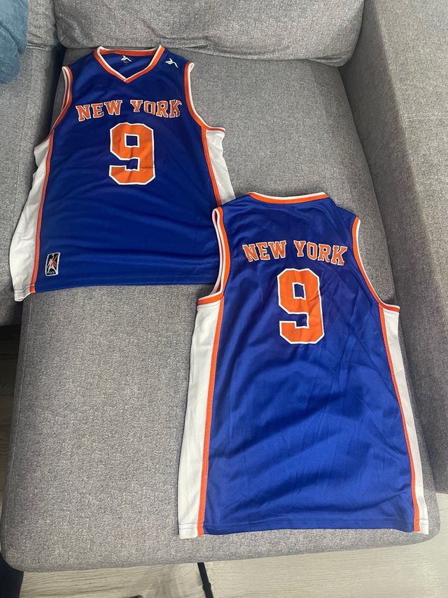 pack de dos camisetas de baloncesto