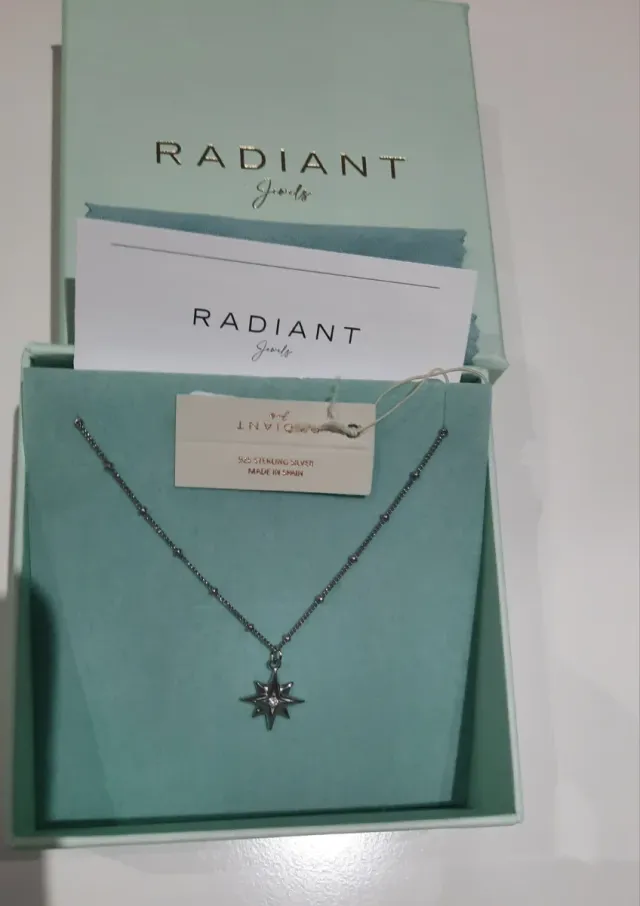 Collar Radiant Estrella Plata