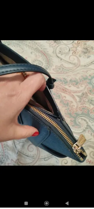 Bolso Michael Kors Azul Marino y Dorado