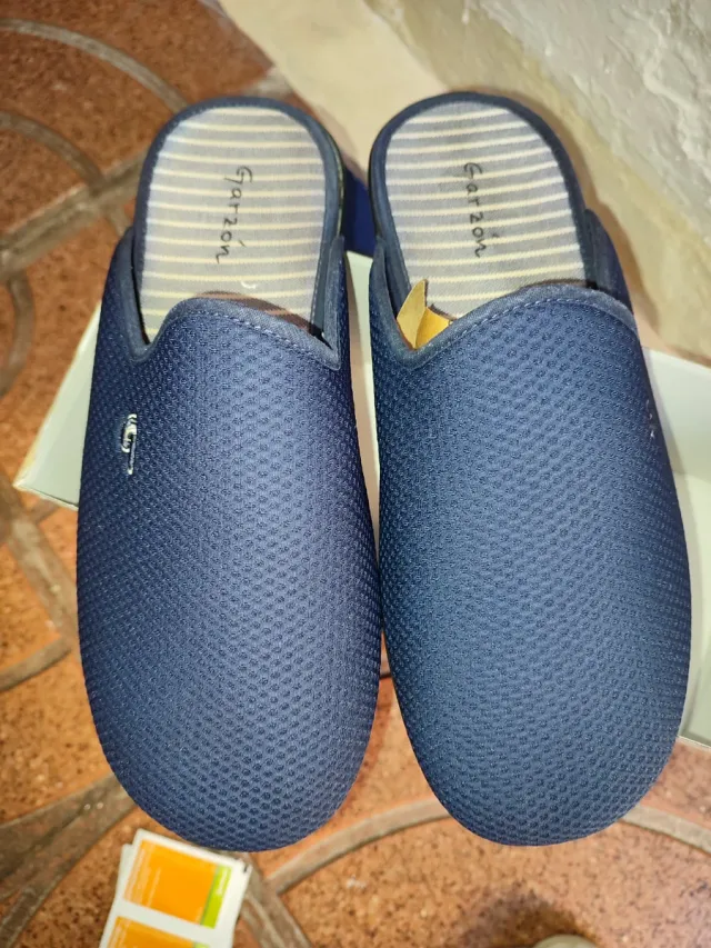 Zapatilla casa Garzón blu e bianco
