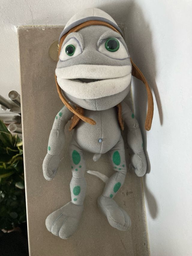 Peluche Crazy Frog Eletrônico The Annoying Thing